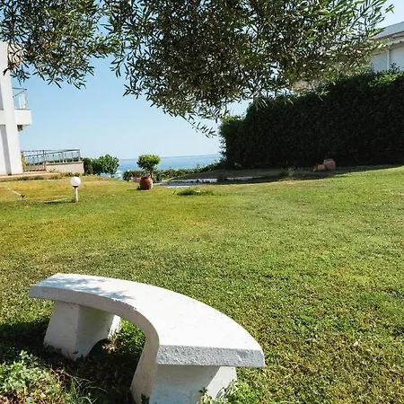 Del Greco Kalyves Polygyrou